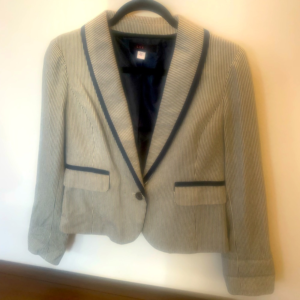 Lux Striped / Seersucker Blazer